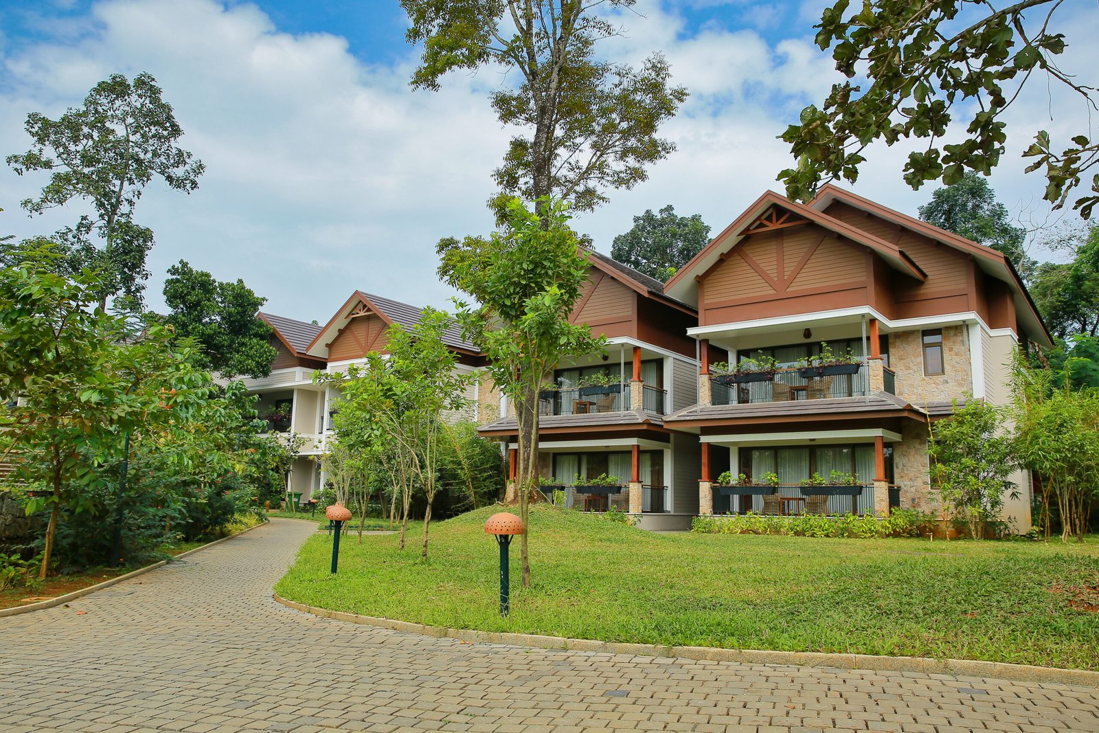 Capturing Luxury and Nature: Morickap Resort’s Ad Campaign by Athma Creative